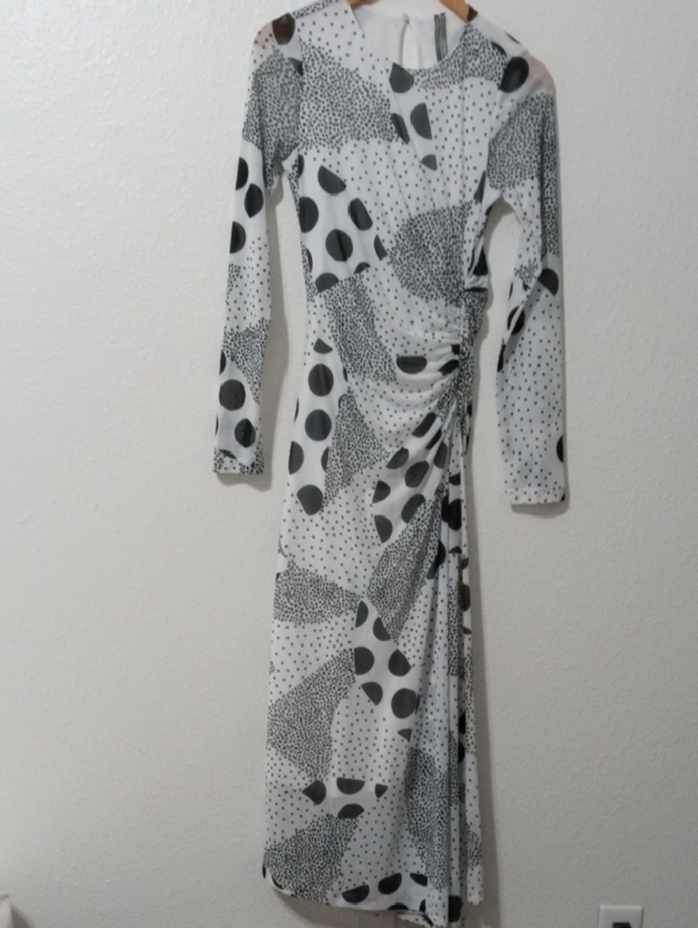 By Anthropologie Black & White Dot Pattern Long Sleeve Dress - Picture 2 of 6